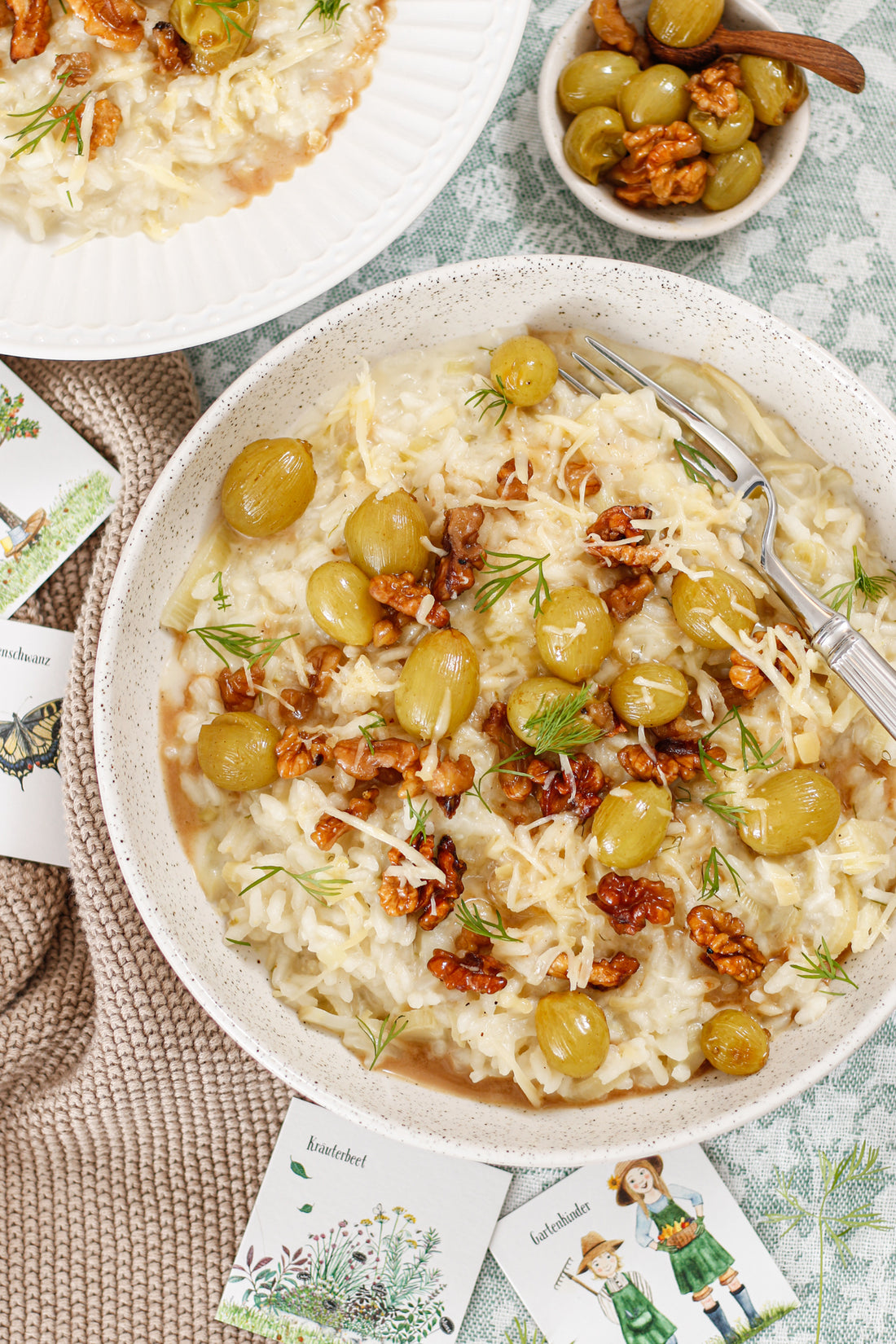 Fenchel-Risotto mit geschmorten Weintrauben und Walnüssen 