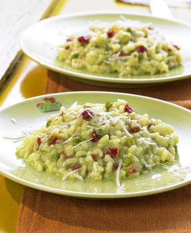 SPARGEL-RISOTTO MIT GETROCKNETEN TOMATEN 