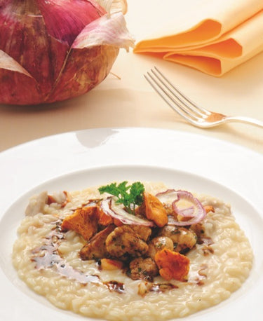 RISOTTO PRONTO MIT STEINPILZEN, WURST UND SCHAFSKÄSE 