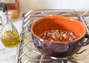 Risotto con erbe spontanee, funghi del sottobosco e saba 3