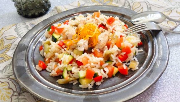 insalata di Riso Basmati con straccetti di tacchino e verdure